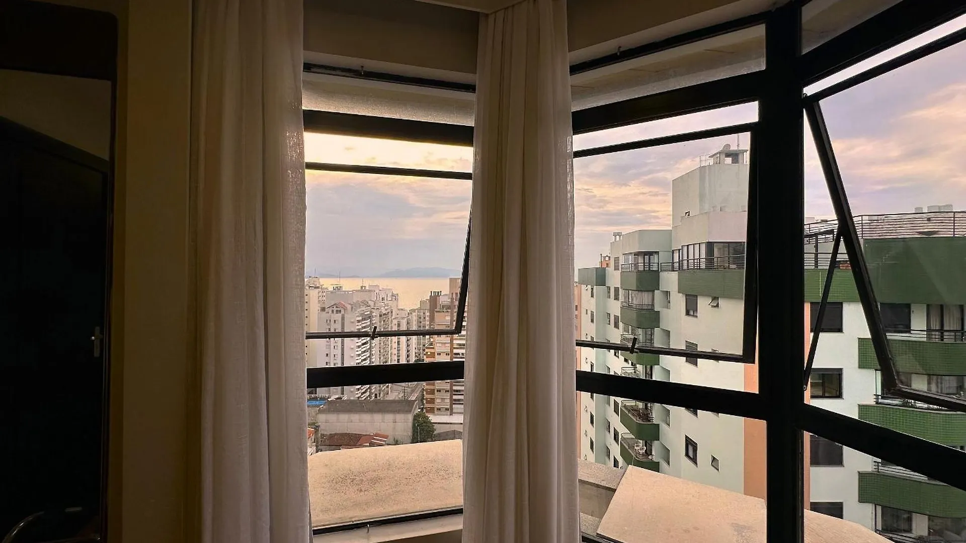 Daire Central Park Flat Residence - Home Time Florianópolis