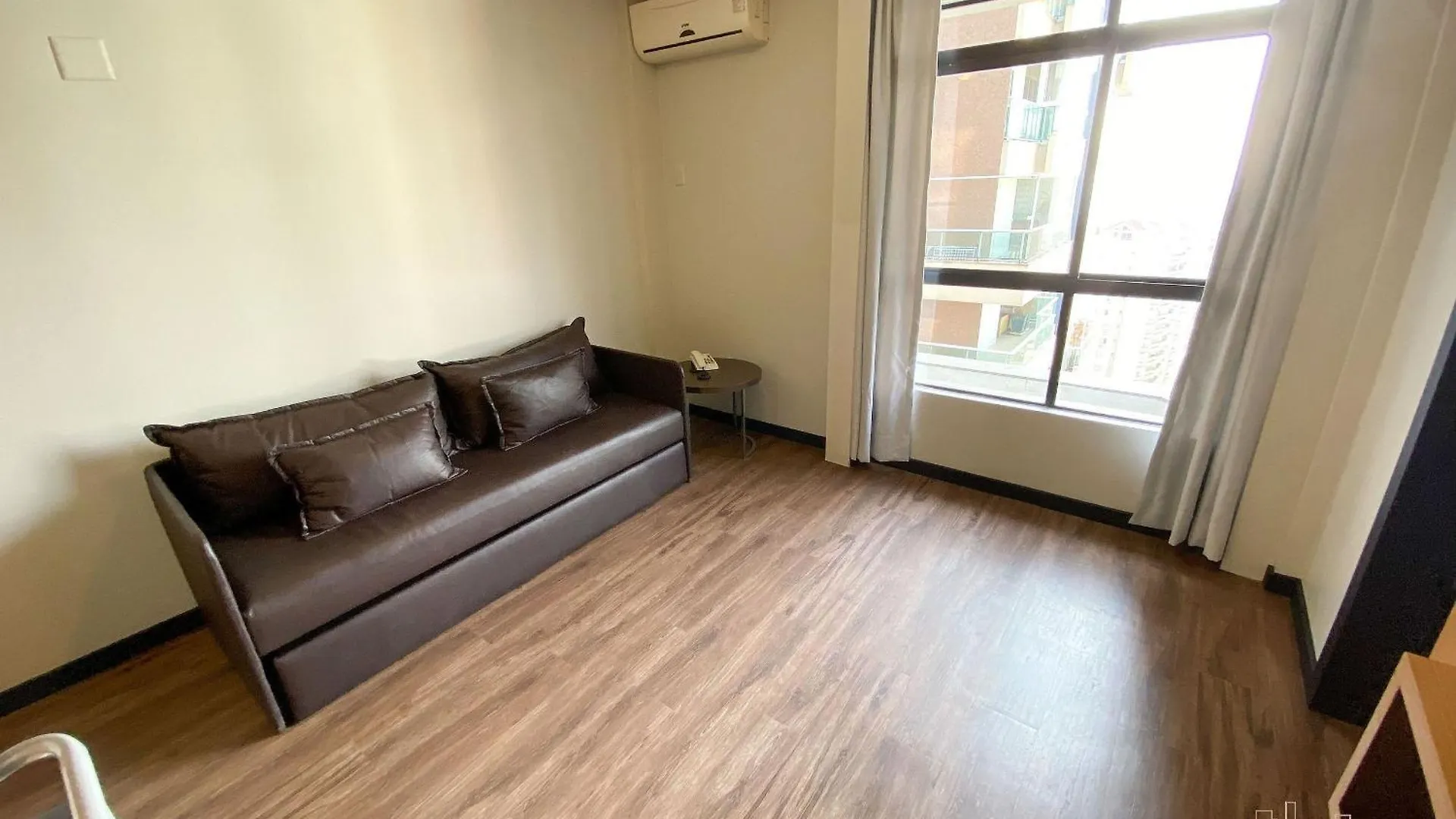Central Park Flat Residence - Home Time Florianópolis Brasil